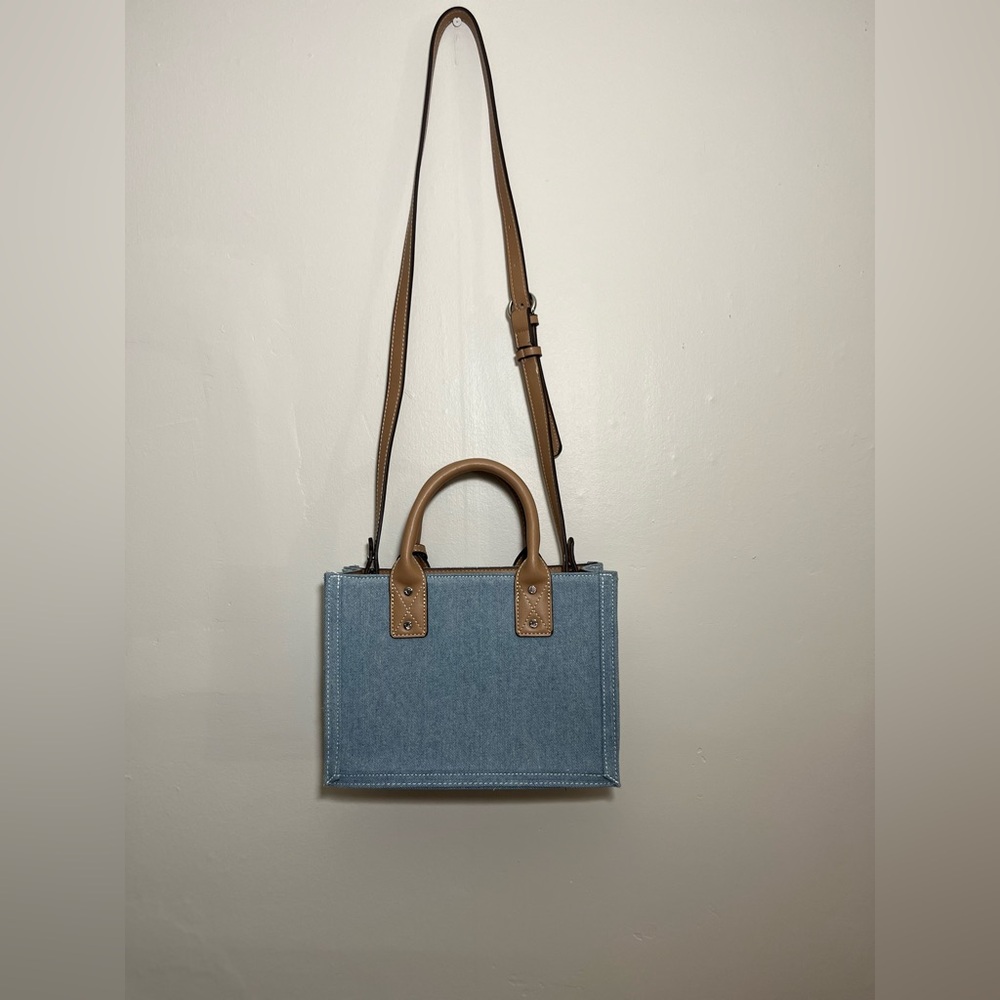 True Religion - Picture 3 of 5